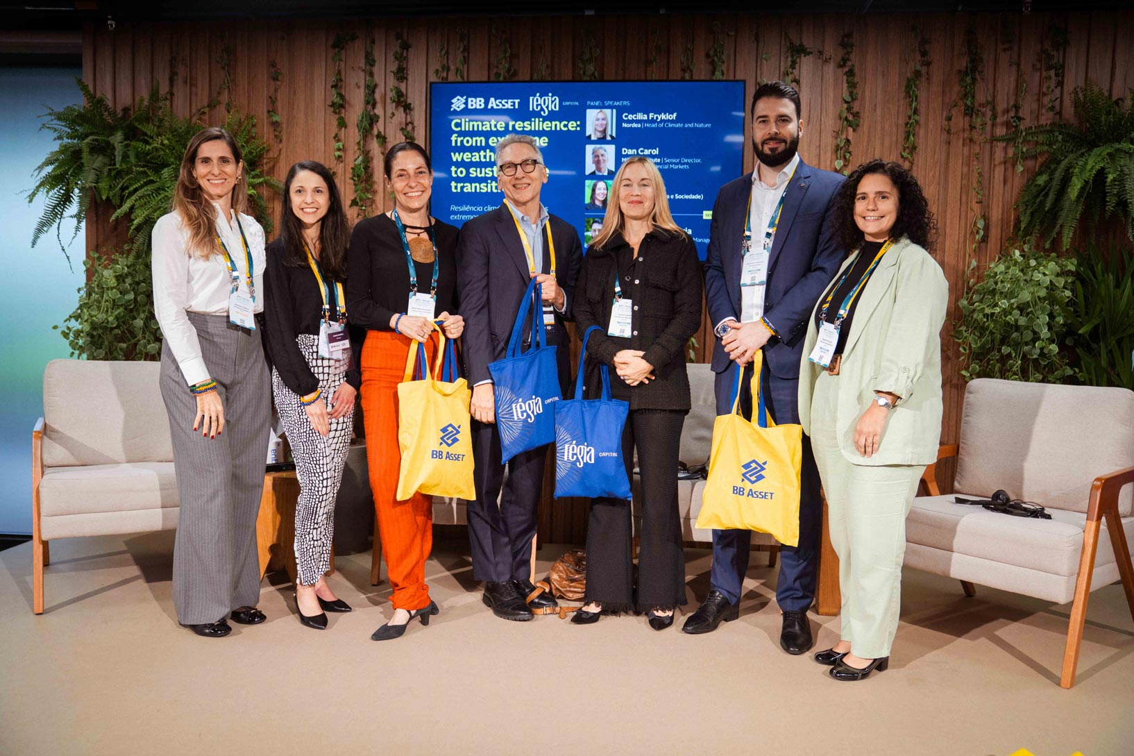 Régia-Capital—Dia-03-117